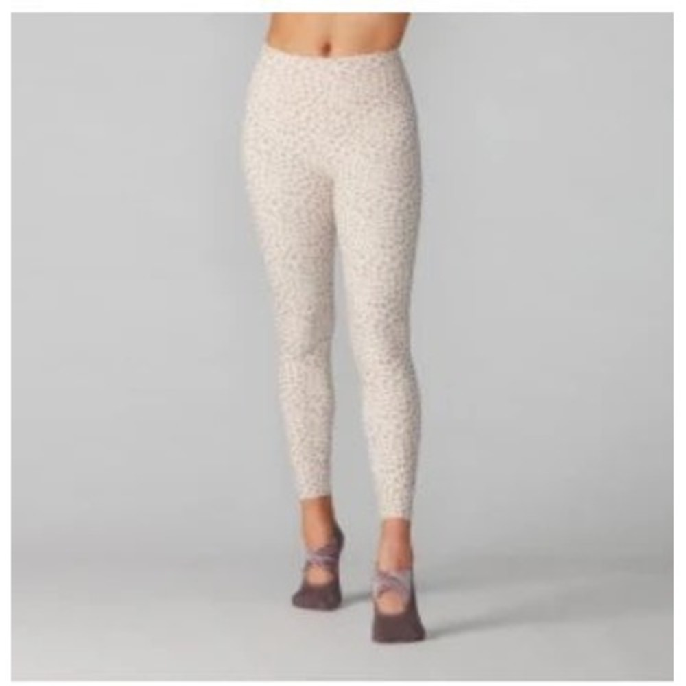 Tavi Active Womens High Waisted Leopard Print Leggings Tan Brown Size S 7/8 Crop - Picture 2 of 8